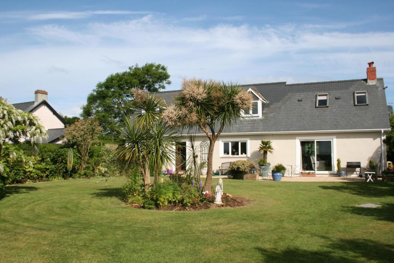 Pentigili Villa St. Davids  Exterior photo